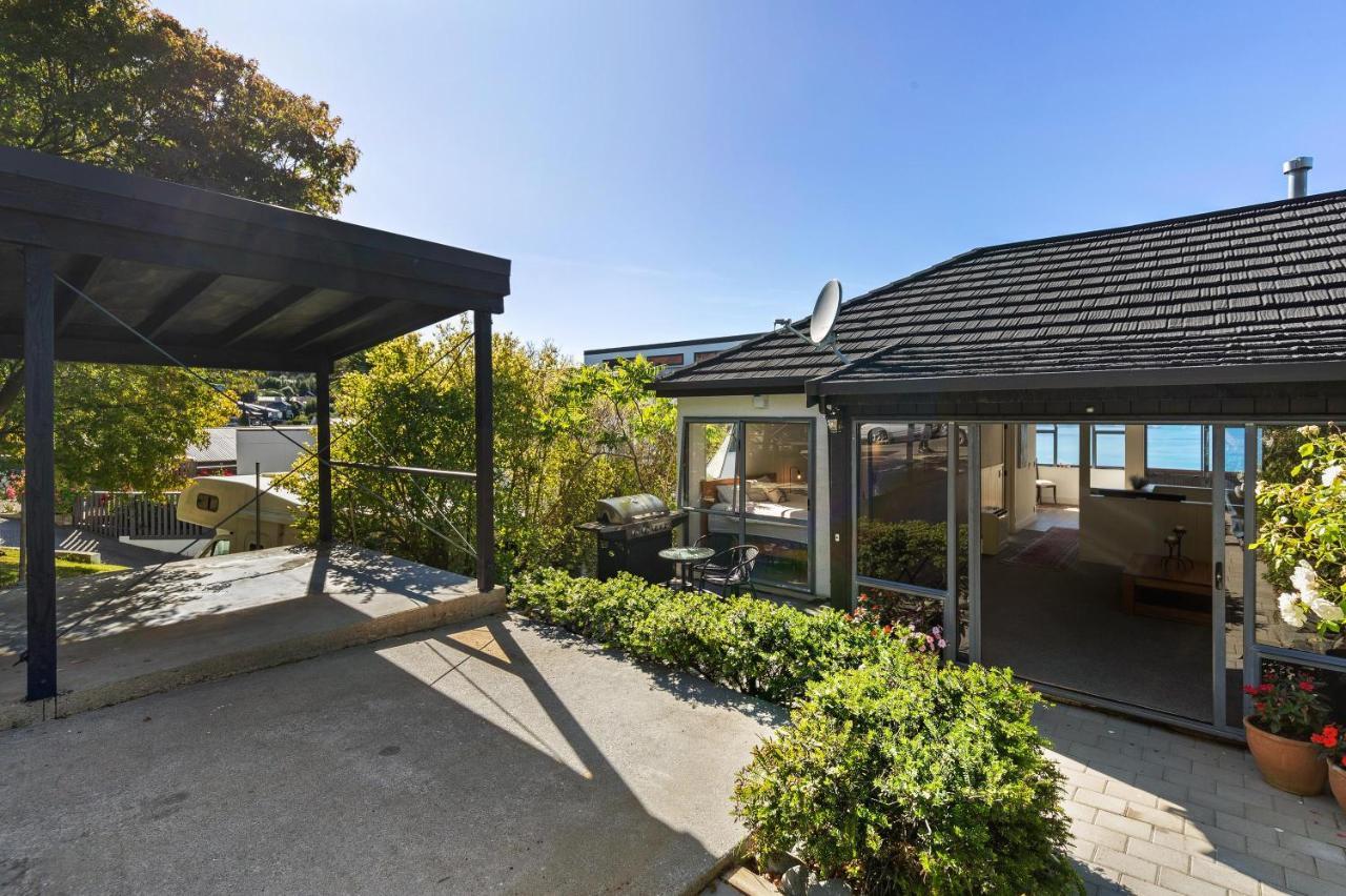 Fernhill Stunning View Home クイーンズタウン エクステリア 写真